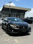Honda Civic 2019 Nyeusi - 1
