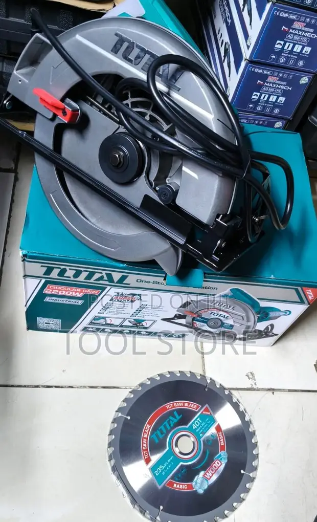 Total 2200W 9" Professional Circular Saw - 1