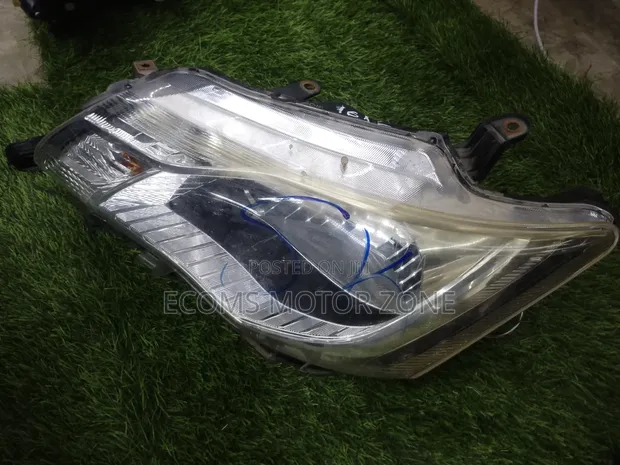 Toyota Fielder 2013 Headlight - 1
