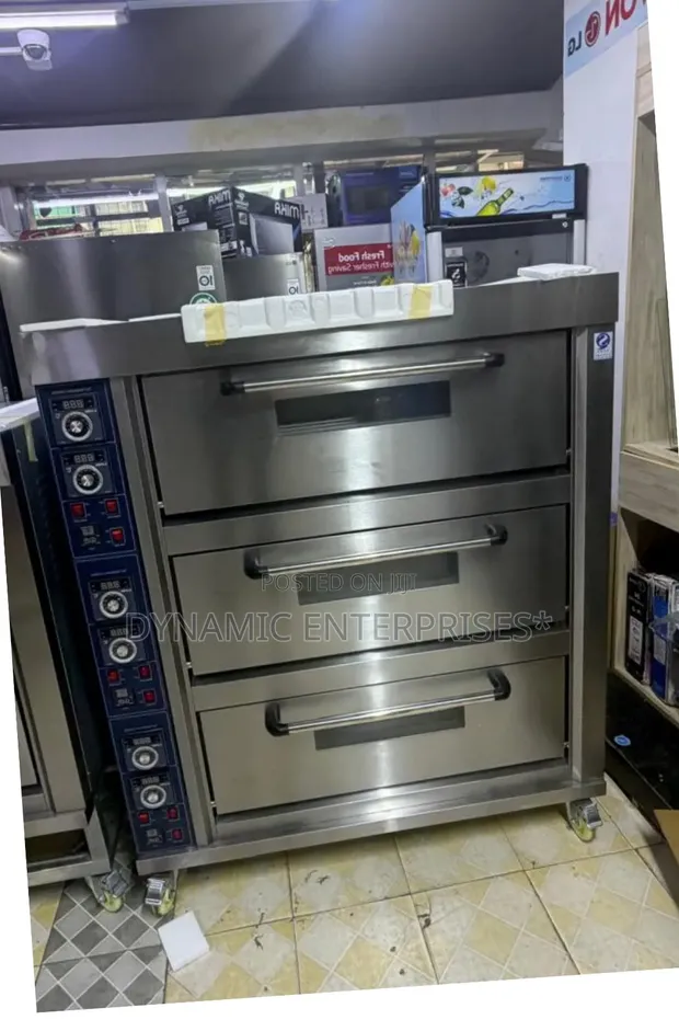 Euromax Deck Oven 3 Deck 6 Trays Comes With Free Trays - 1