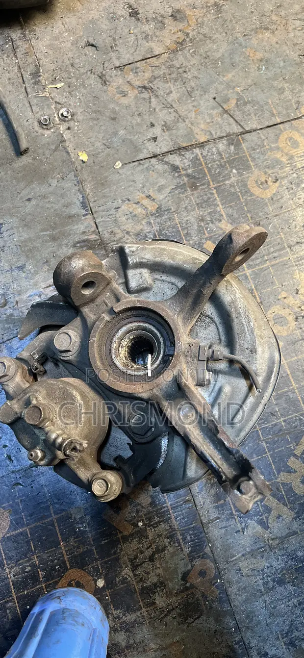Front Hub Mira - 1