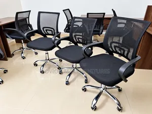 Mesh Office Chair with Adjustable Height and Chrome Star Base