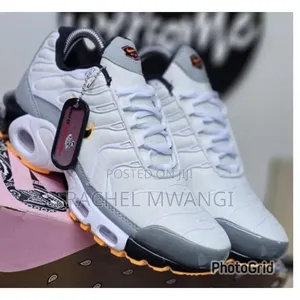 Nike Aimax TN Sneakers