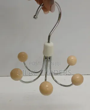 6-Hook Rotating Hanger - Space-Saving Organizer