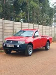 Mitsubishi L200 2012 Red - 4