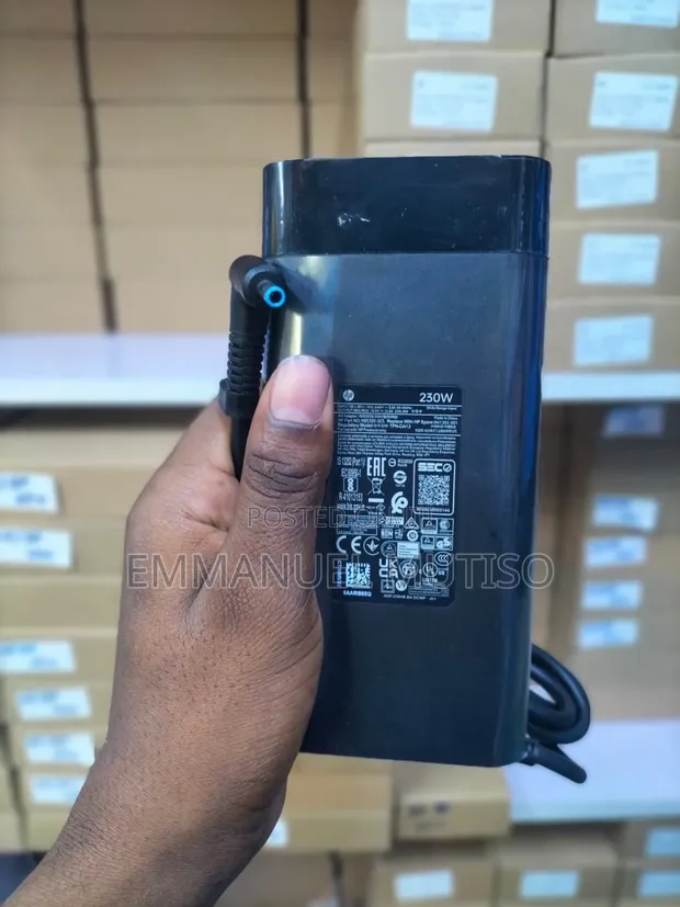 HP / Dell Power Adapter (Charger) - 1