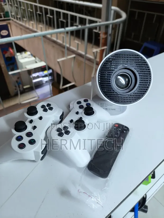 HY300 Pro Mini Projector kwa Michezo ya Console - 1