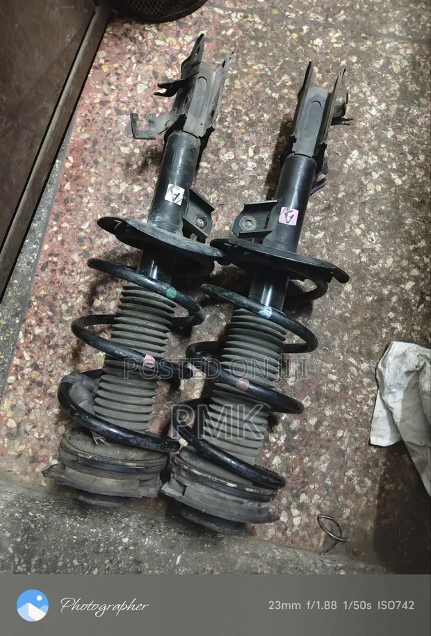 Nissan X-Trail NT31 Complete Front Shock (Used) - 1
