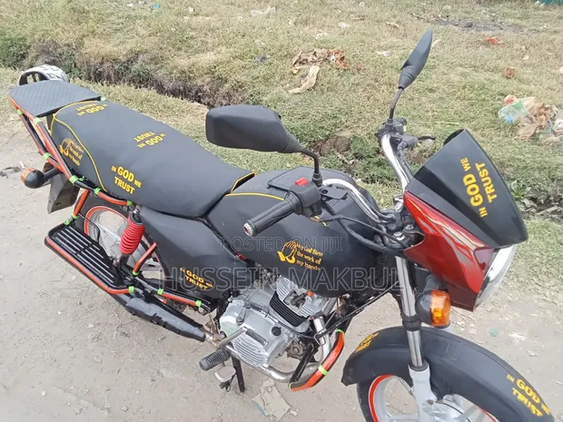 TVS HLX 125 2021 Red - 1