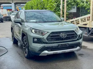 Toyota RAV4 Adventure 2021 Kijani