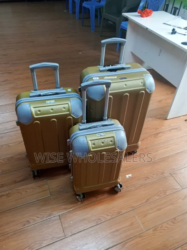 3-in-1 Luxurious Fibre Hardshell Spinner Suitcases - 1
