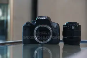 Canon 750D DSLR with 18-55mm Kit Lens
