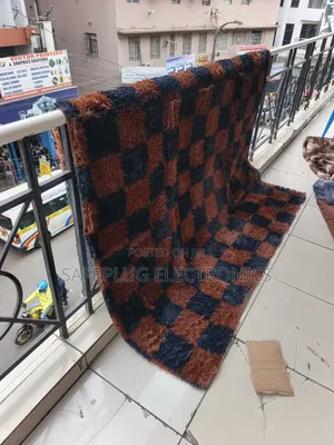 Premium Plush Carpet 7x10 - Cozy Elegance