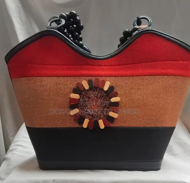 Elegant African-Inspired Handbag - 1