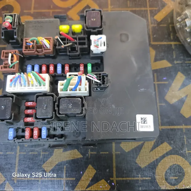 Nissan NV200 Fuse Box - 1