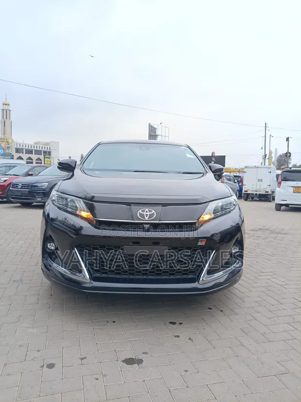 Toyota Harrier 2018 Nyeusi - 1