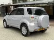 Toyota Rush 2011 Silver - 5