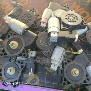 Motor wa Dirisha wa Mazda Demio (Uliotumika)
