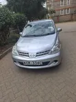 Nissan Tiida 2009 Nyeusi - 3