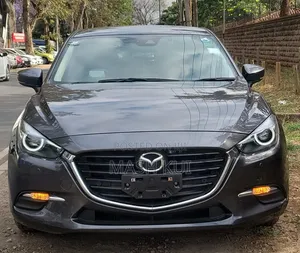 Mazda Axela 2019 Kijivu