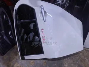 Milango ya Toyota Pixis (Iliyotumika)