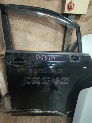 Toyota Voxy Mlango wa Mbele wa Kushoto