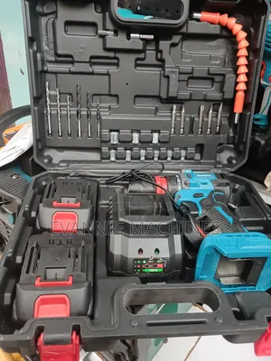 Makita Cordless Brushless Drill Kit