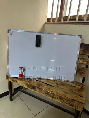 Whiteboard 90cm x 60cm