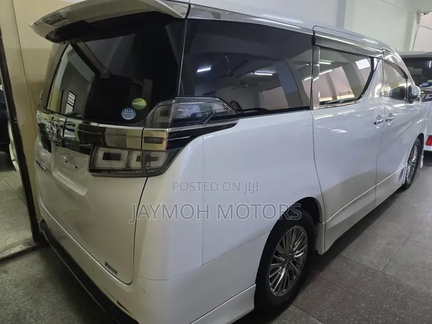 Toyota Vellfire 2019 Pearl - 1