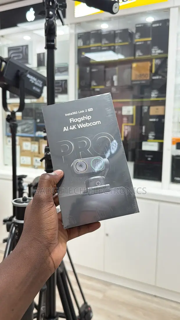 Insta360 Link 2 4K AI Webcam - 1