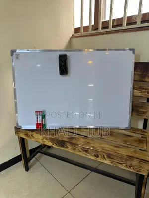 Whiteboard 3ft x 2ft kwa Biashara & Ofisi
