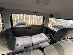 Toyota Land Cruiser 1992 Nyeusi