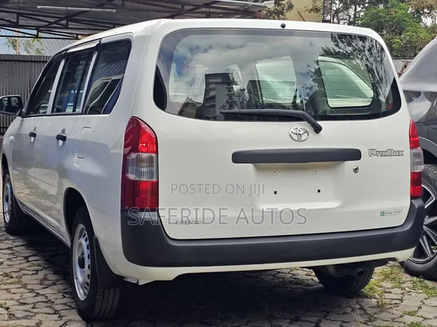 2021 Toyota Probox 1.5 DX Comfort 2WD White - 1