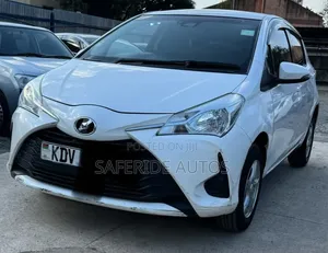 Toyota Vitz 1.0 FWD 5dr 2016 Nyeupe