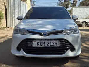 Toyota Corolla Fielder 1.5 Hybrid FWD 2016 White