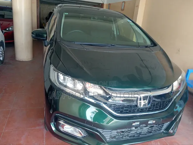 Honda Fit Hybrid 2019 - Kijani cha Jungle - 1