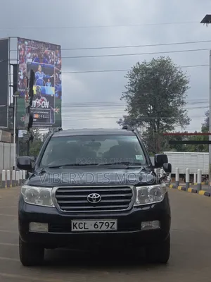 Toyota Land Cruiser V8 2010