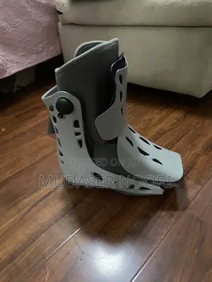 Orthopedic Walking Boot - Brace ya Ankle Inayoweza Kurekebishwa