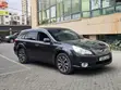 Subaru Outback 2010 Nyeusi - 3