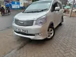 Toyota Noah 2012 Nyeupe - 2