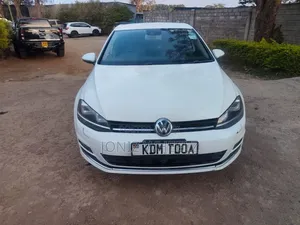 2016 Volkswagen Golf TSI S 4-Door FWD Nyeupe