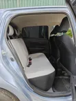 Toyota Vitz 1.3 FWD 5dr Hatchback 2013 Bluu - 5