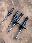 Mitsubishi Outlander Model wa Kale Shock Absorbers za Mbele na Nyuma (Zilizotumika) - 1