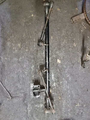 Nissan Hardbody 4WD Main Tie Rod (Used)