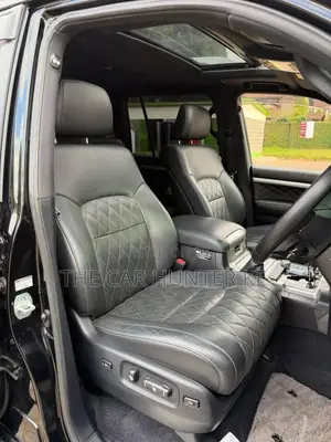 Toyota Land Cruiser 4.6 V8 ZX 2017 Nyeusi