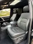 Toyota Land Cruiser 4.6 V8 ZX 2017 Nyeusi - 4