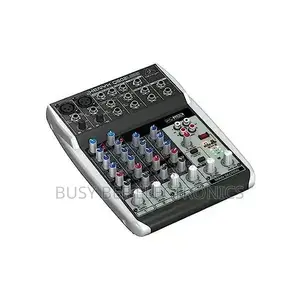 Behringer Xenyx Q802USB Mixer