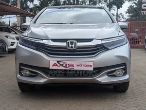 Honda Fit Shuttle 1.5 Hybrid 2WD 2016 Silver