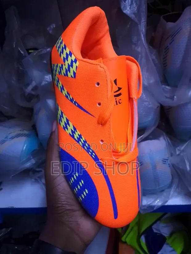 Quality Kids Football Boots - Sizes 36-39 - 1