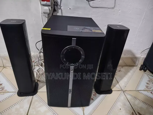 Von Hotpoint 160W RMS Subwoofer ya Bluetooth/USB - 1
